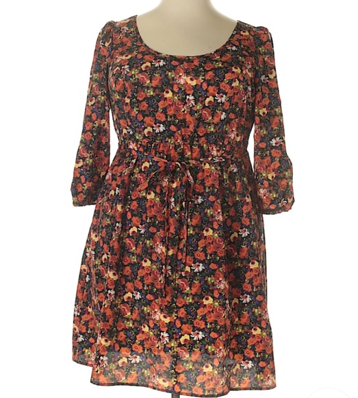 Forever 21 Dresses & Skirts - Breezy Floral Forever 21 Dress